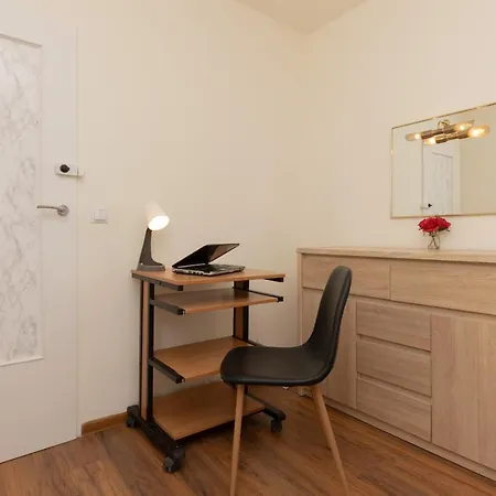 Praga Two-bedroom Kobielska By Renters * Warsaw