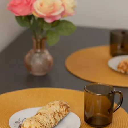 Praga Two-bedroom Kobielska By Renters Apartmán